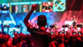 黑马诞生！DIG战队爆冷击败CLG，晋级下一轮